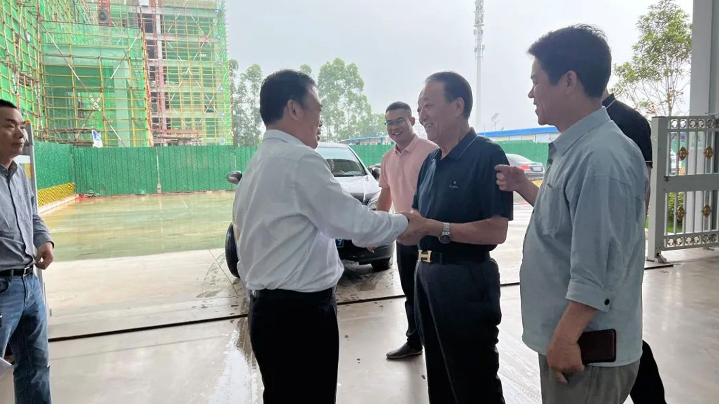 政府關懷 | 贛州市章貢區(qū)委領導連天浪書記帶隊視察江西鑫金暉智能科技有限公司