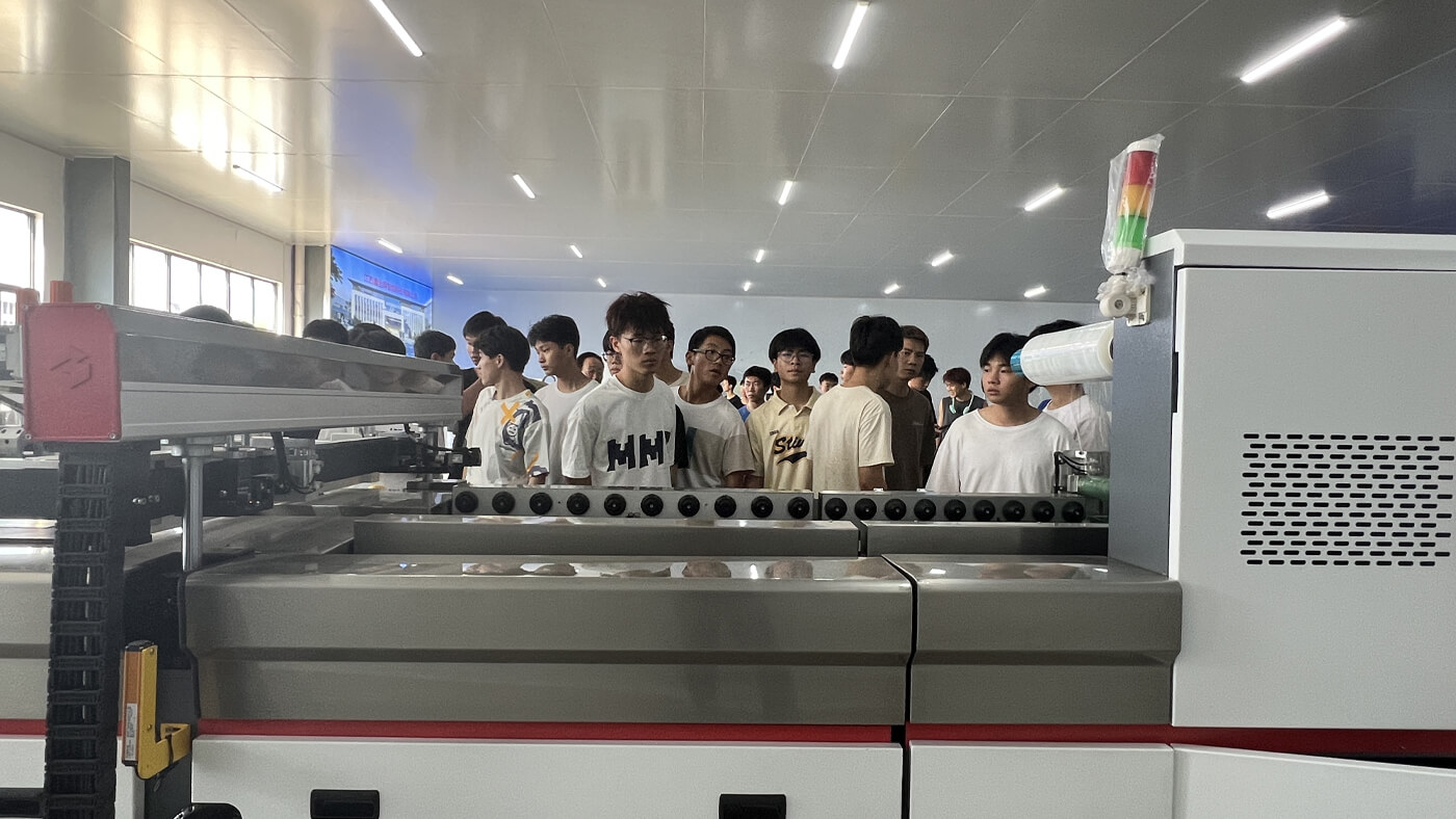 江西鑫金暉產(chǎn)學(xué)研交流 江西鑫金暉產(chǎn)學(xué)研交流