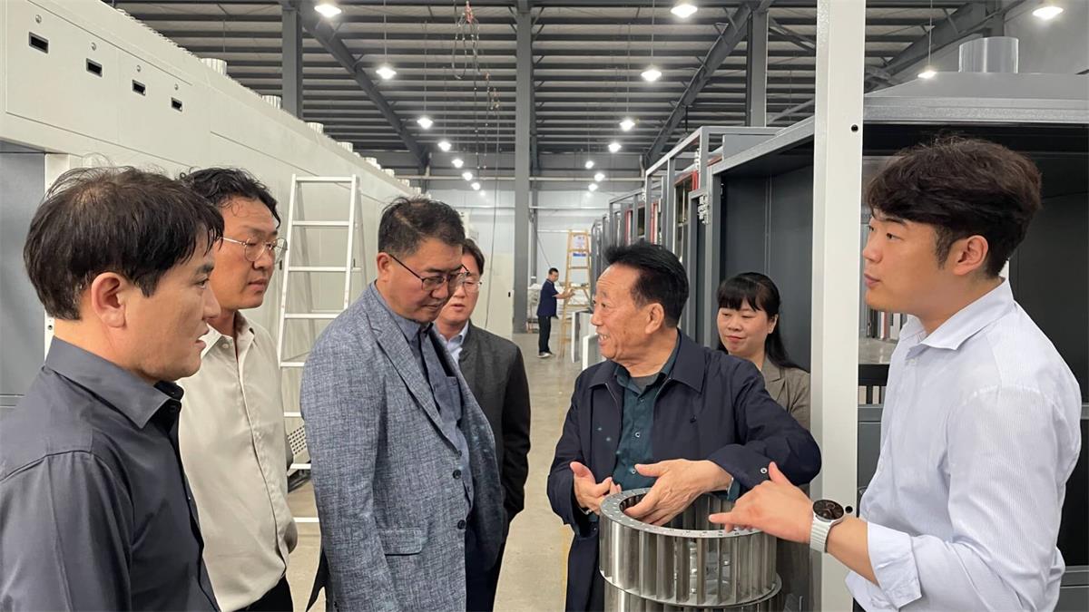 雙韓國(guó)PCB廠商蒞臨江西鑫金暉，感受國(guó)內(nèi)十大隧道爐廠家科技實(shí)力